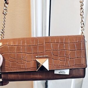 NWT Michael Kors lovely Leather Crossbody.